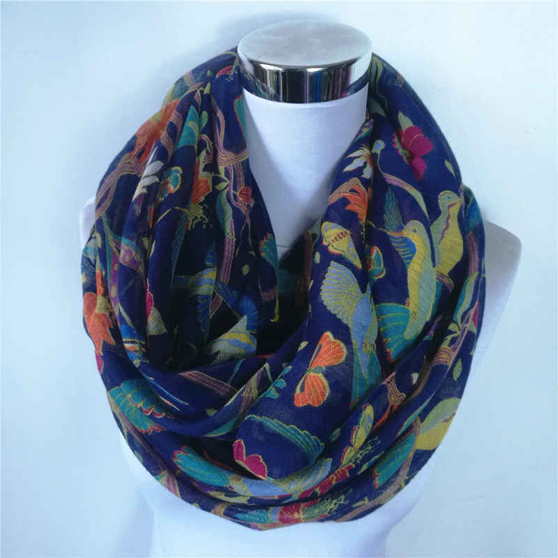 New Magpie Bird print Viscose  - Infinity Scarf Knit avis et prix