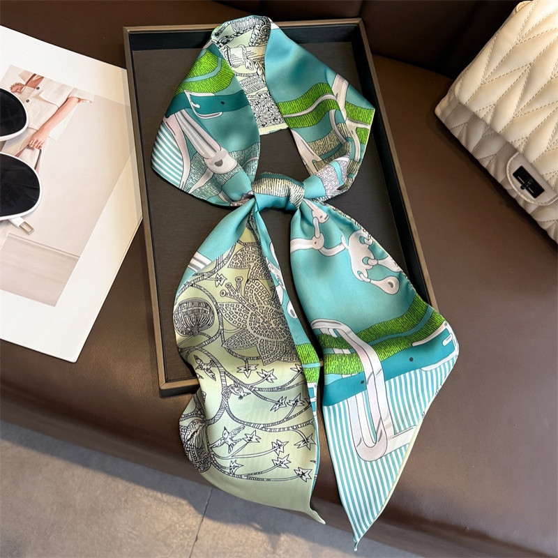 Women's Double-sided Print Sil - Ascot Neck Scarf avis et prix