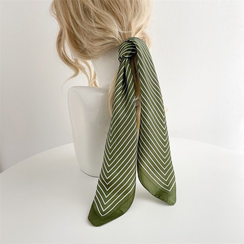 Luxury Stripe Silk Square Scar - Silk Tie Striped avis et prix