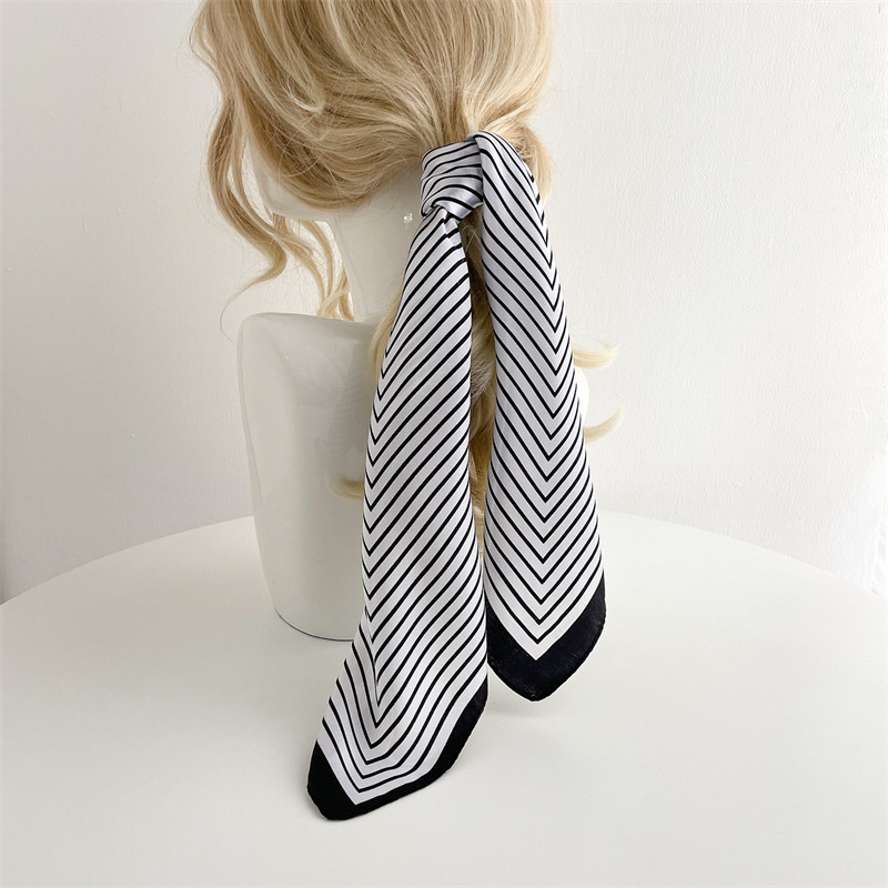 Luxury Stripe Silk Square Scar - Silk Tie Striped avis et prix