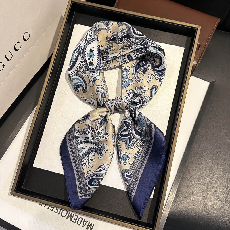 Luxury Satin Square Scarf Pais - Ascot Neck Scarf avis et prix