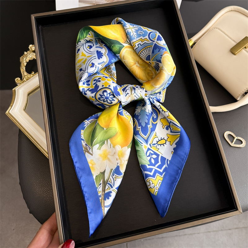 2026 New Fruit Print Silk Squa - Ascot Neck Scarf avis et prix