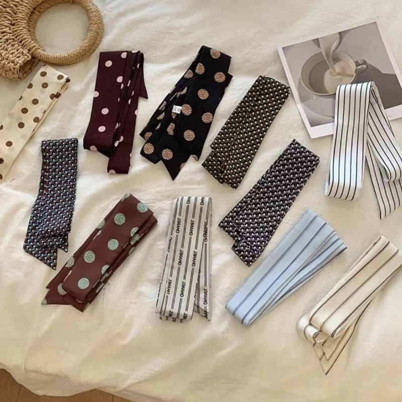 Polka Dot and Striped Print Sc - Silk Tie Striped avis et prix