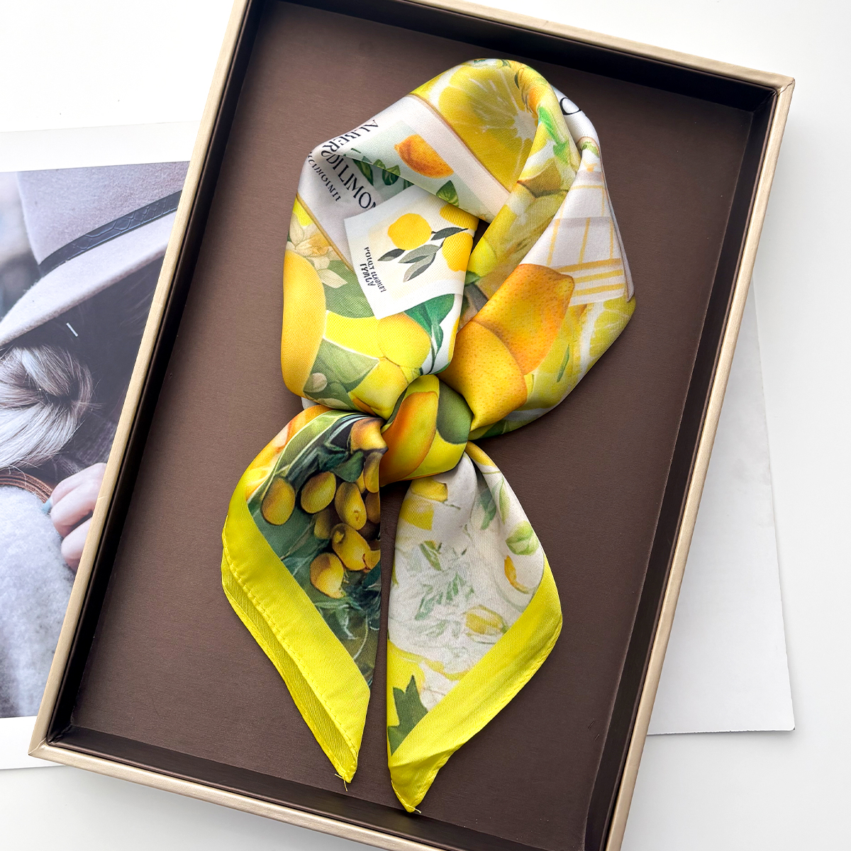 Luxury Floral Square Scarf Sof - Silk Neck Scarf avis et prix