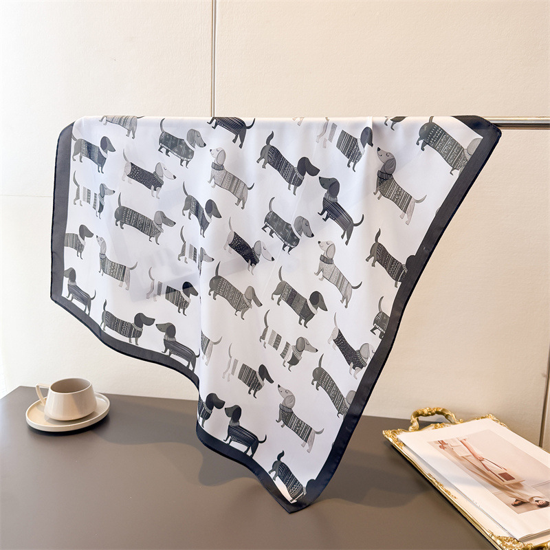 Ladies Cotton Dog Printed Squa - Bandana Cotton avis et prix